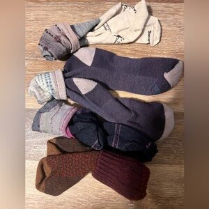 4 pairs smartwool socks